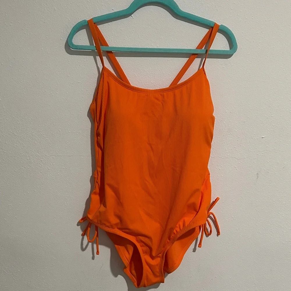 Plus Solid Rib Swimsuit - Picture 2 of 6